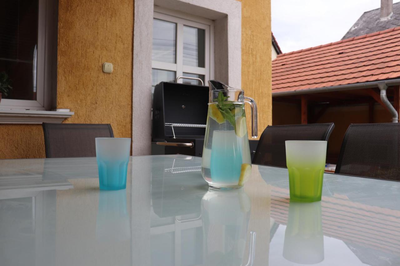 Veszprém B6 Apartman מראה חיצוני תמונה