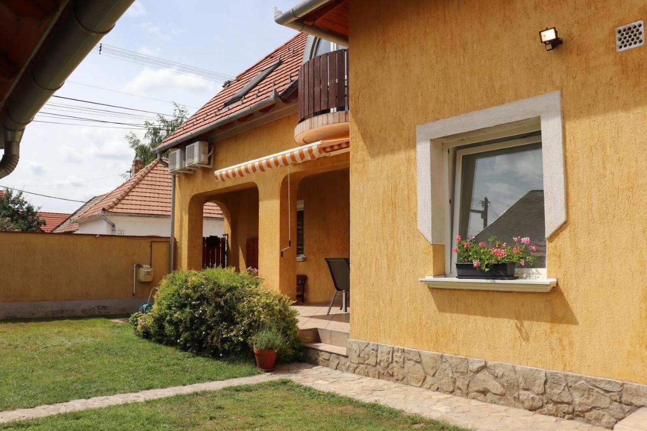 Veszprém B6 Apartman מראה חיצוני תמונה