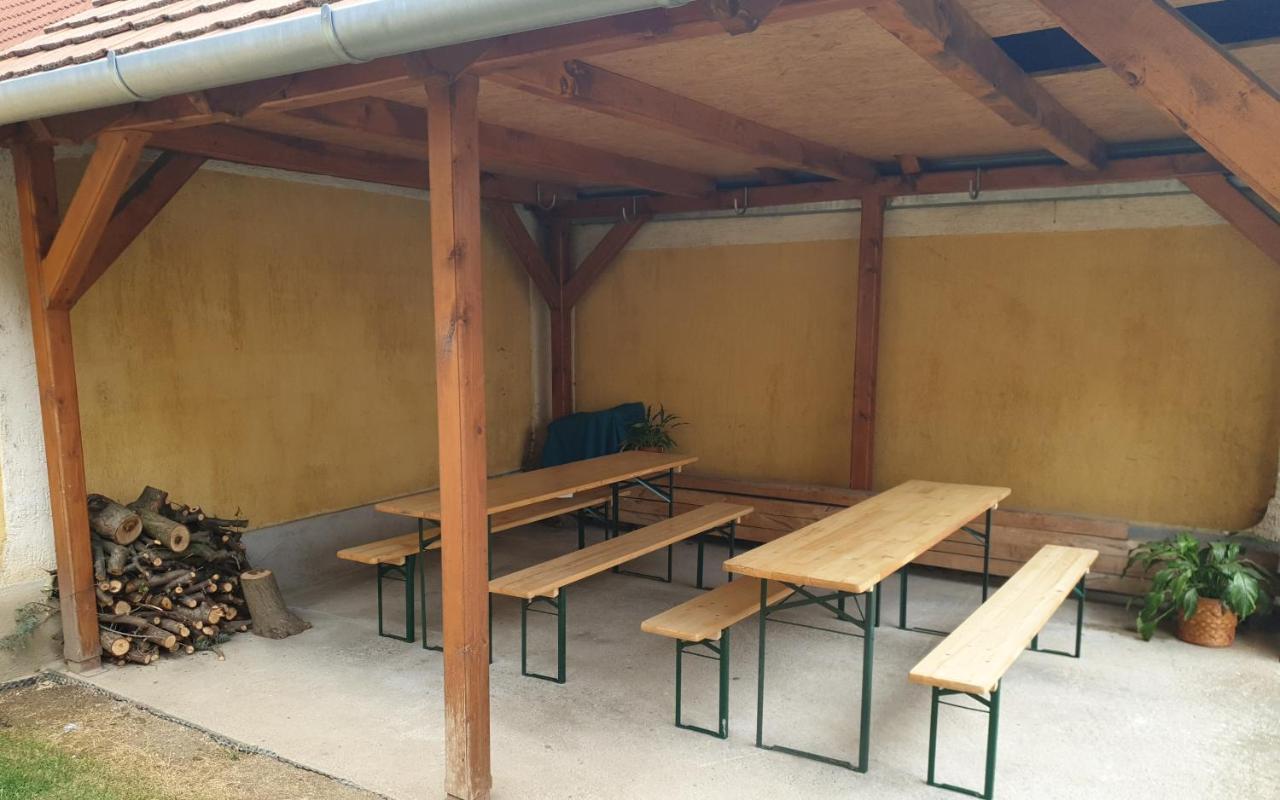 Veszprém B6 Apartman מראה חיצוני תמונה